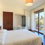 - Charming Flat With Garden Apartment *