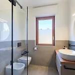- Charming Flat With Garden Apartment *