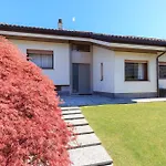 - Charming Flat With Garden Apartment