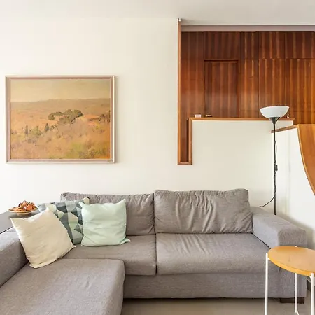 - Charming Flat With Garden Apartment