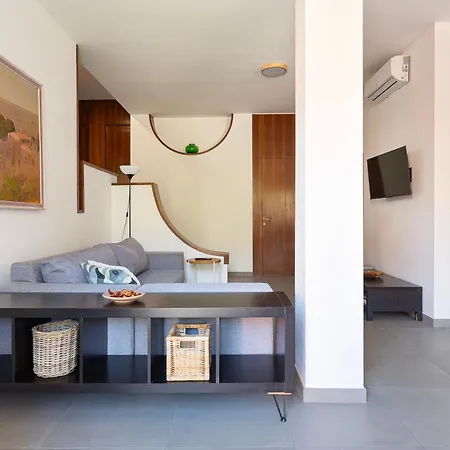 Apartamento - Charming Flat With Garden *