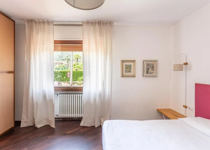 - Charming Flat With Garden 아파트